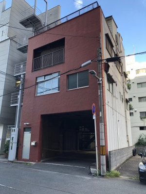 【外観】 | 大阪市北区本庄西3丁目　中古戸建 | 大阪都心・北区に６LDKKの二世帯住宅向け物件です。
土地面積は広々約４５坪♪