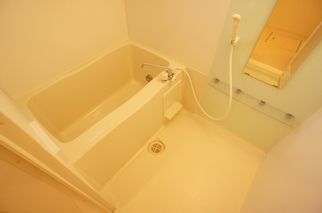 ベルフルールの浴室|★追い焚き機能付きバス