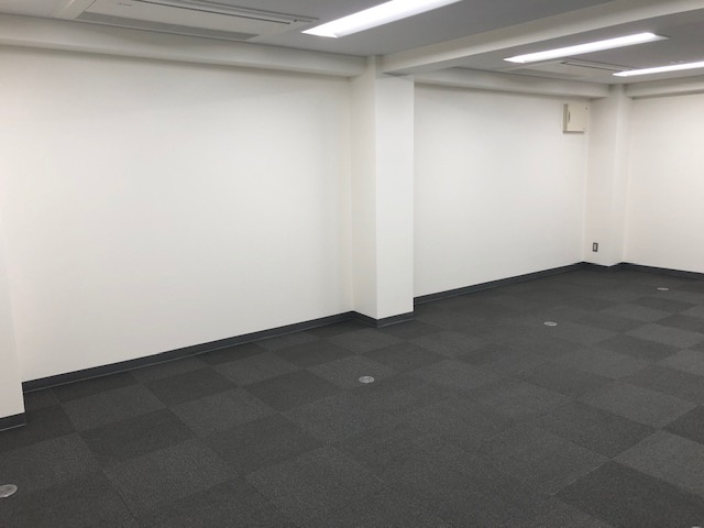 第一ＫＳビルの内装
