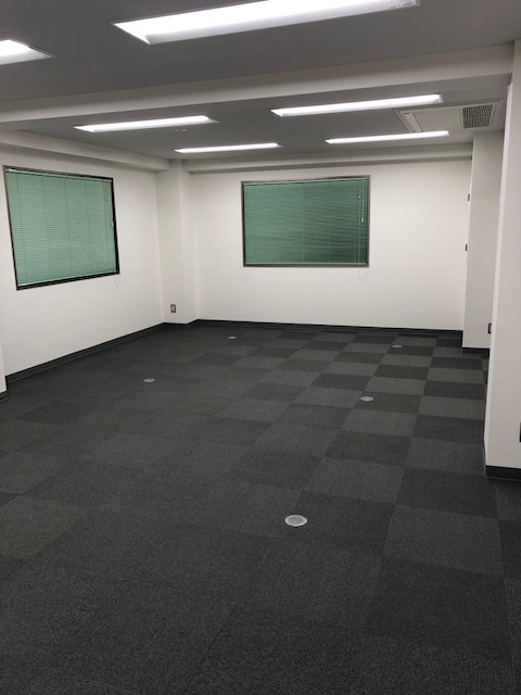 第一ＫＳビルの内装