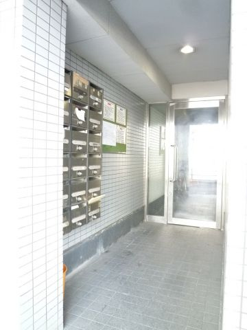 ＴＳビルのエントランス