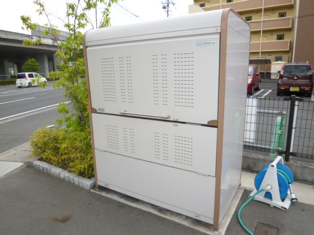 サンセジュールＡのその他共用部分|敷地内専用ゴミステーション