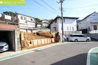 【前面道路含む現地写真】