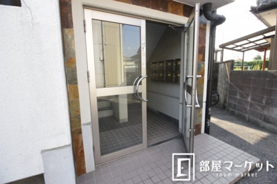 【エントランス】 | シェルウィン