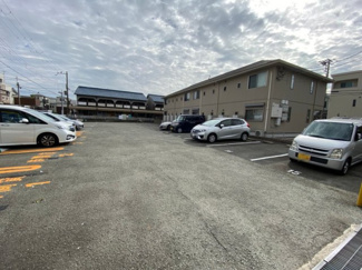 【駐車場】
