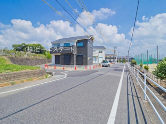 【前面道路含む現地写真】