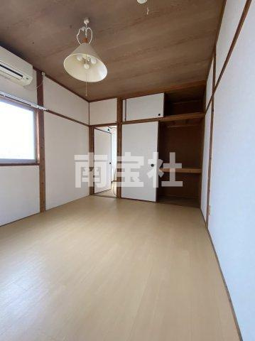 【洋室】 | ゆったり過ごせる居間です