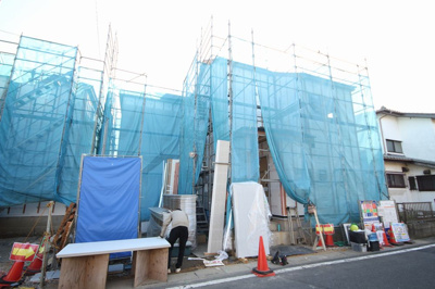 【前面道路含む現地写真】 | 新和2丁目東栄2棟 2号棟