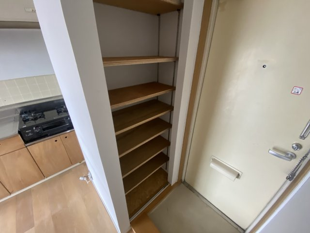 錦プラザの収納