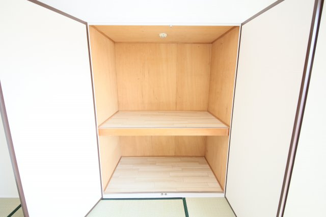 メゾン花園の駐車場