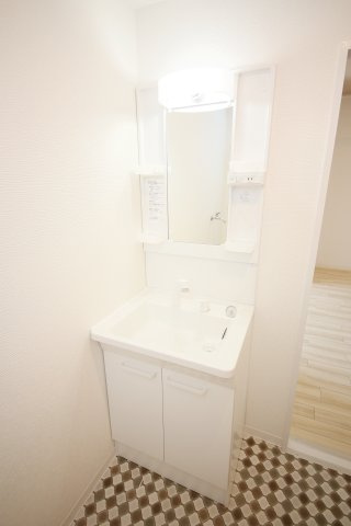 メゾン花園の独立洗面台