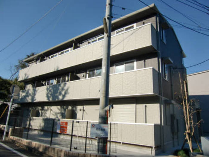 第1コスモスヴィラの外観