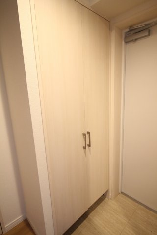 村光ビルの玄関