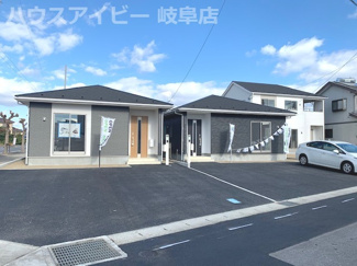 【外観】 | 羽島市舟橋町　新築戸建全3棟　平屋の新築戸建　前面道路広くお車停めやすいです
