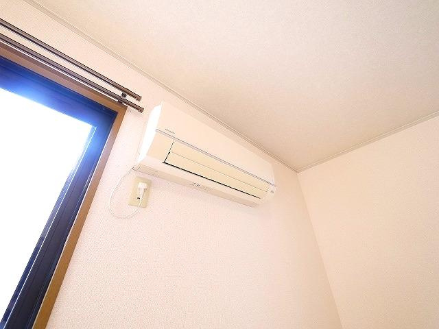 メイプルハイツの設備|エアコンが付いているお部屋