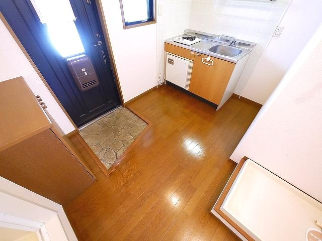 メイプルハイツの玄関|ゆったりとした玄関です