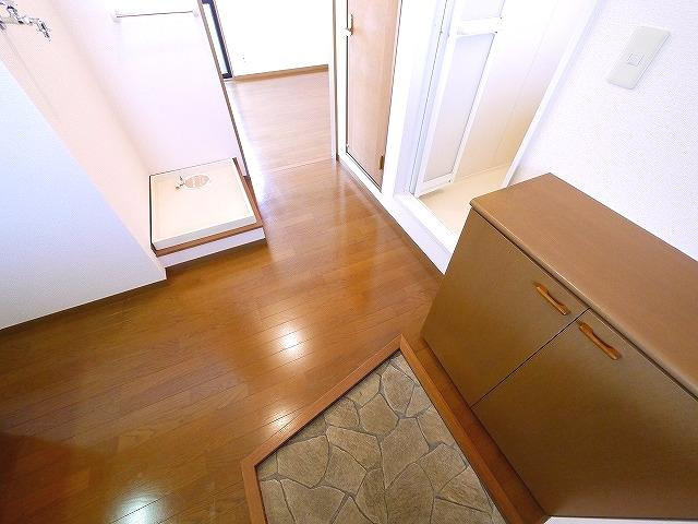 メイプルハイツの玄関|きれいな玄関です