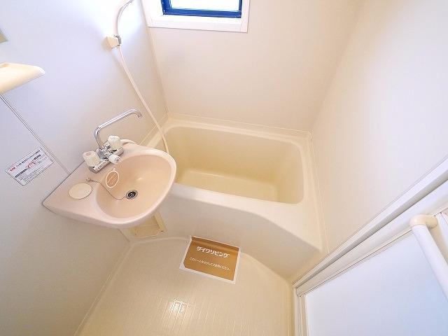 メイプルハイツの浴室|日々の暮らしに欠かせないお風呂です