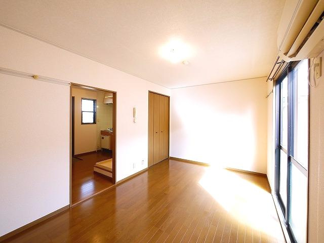 メイプルハイツの寝室|使い勝手のいい寝室です