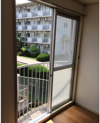 【バルコニー】 | トラッドグリーン | バルコニー付きです