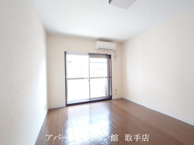 TNサニーハイツの居間・リビング