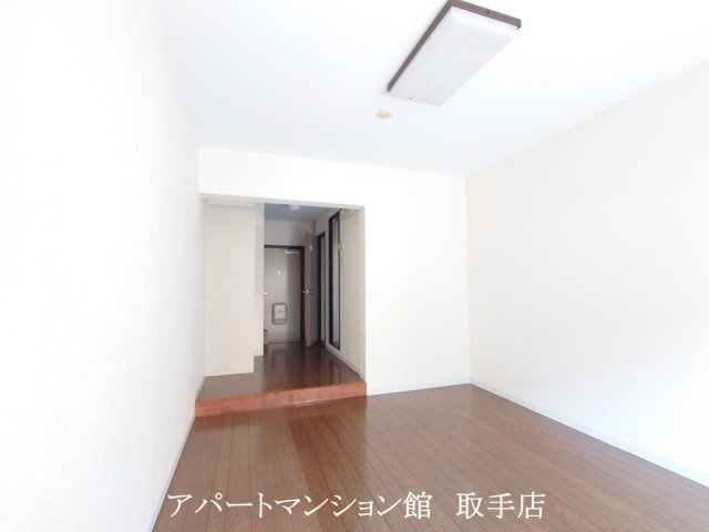 TNサニーハイツの居間・リビング