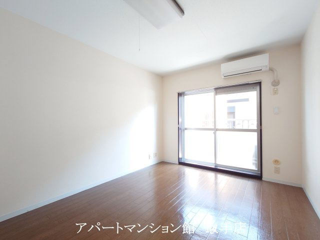 TNサニーハイツの居間・リビング