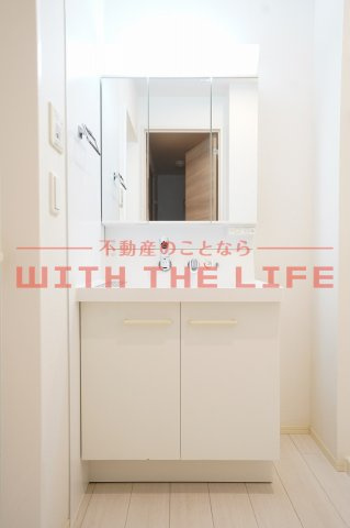 ルーチェ・チアラの独立洗面台|朝の身支度には欠かせない独立洗面化粧台