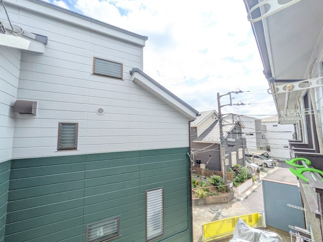 多摩ロイヤルハイツA棟の展望|同間取り別部屋の参考写真です。