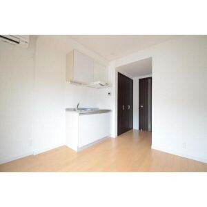 フォレストメゾンパーシモンⅠの居間・リビング