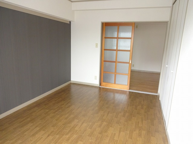 Iビルの寝室