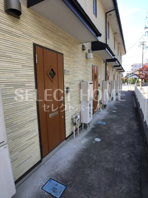 【エントランス】 | ａｃｈｔｂｕｒｇ | 清潔なエントランスです