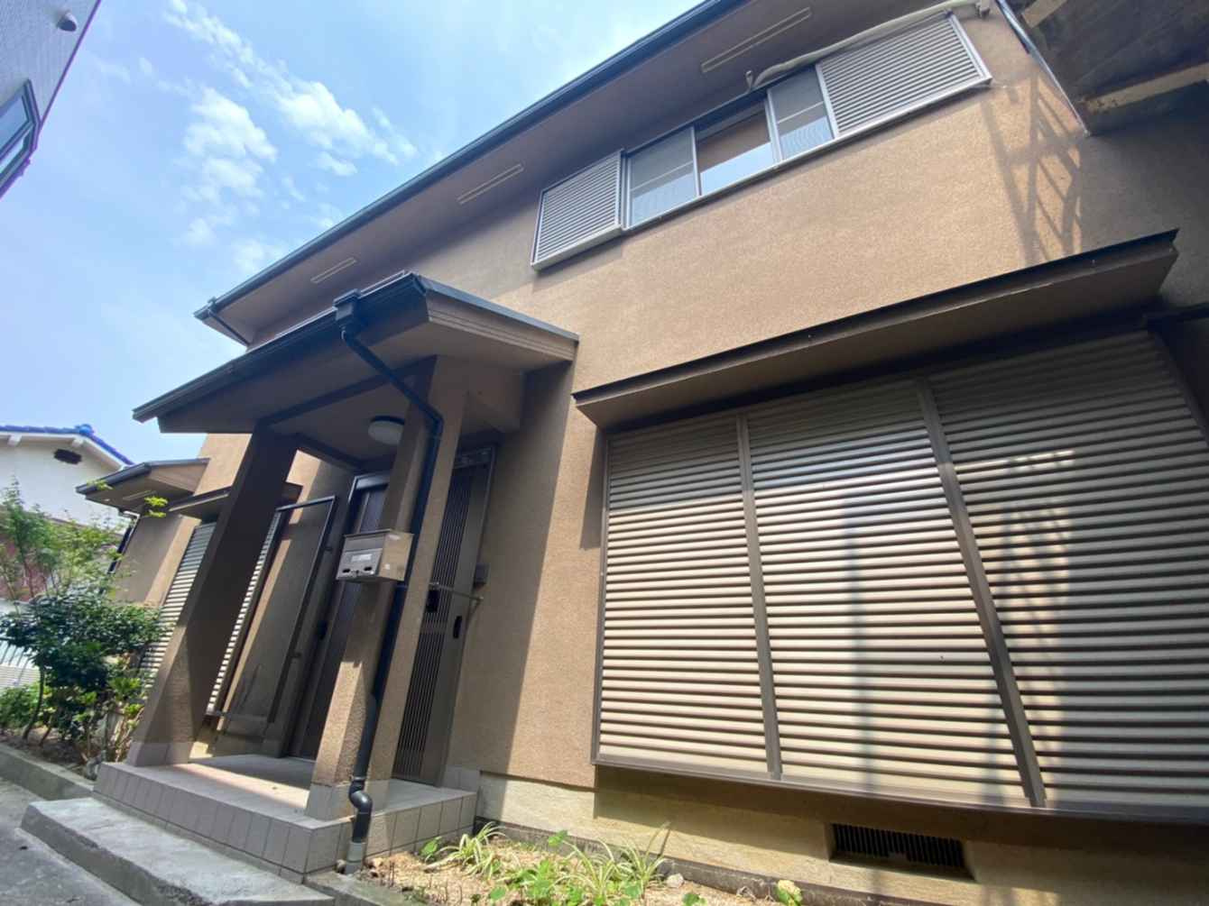 朝霧東町2丁目貸家