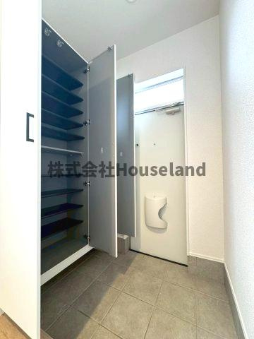 プレゾンR24の玄関