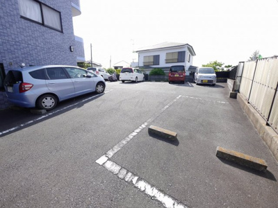 【駐車場】 | ラ・コリーヌ