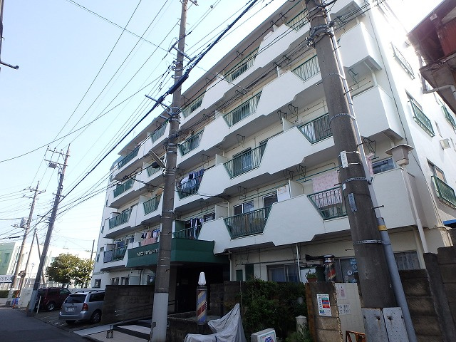 ニックハイム八丁畷　（川崎区元木2丁目）の外観|外観です　ニックハイム八丁畷　2DK　1974年7月築　JR南武線・京急本線「八丁畷」駅徒歩6分　買い物便利　リノベーション物件　最上階　眺望・通風良好　