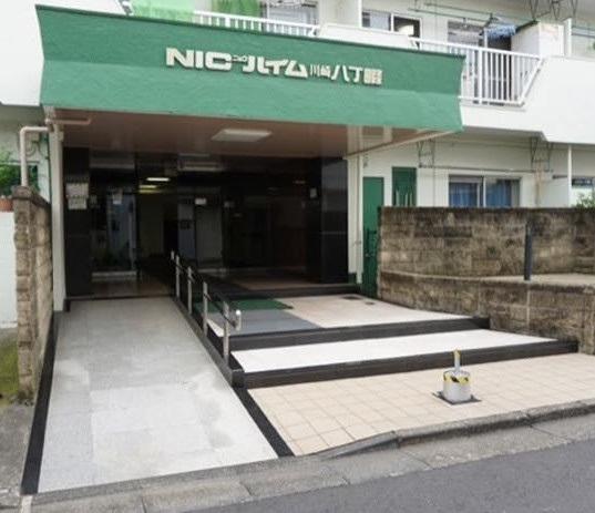 ニックハイム八丁畷　（川崎区元木2丁目）のエントランス|落ち着いたエントランスです