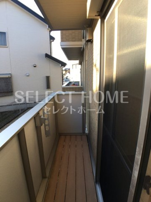 【バルコニー】 | アルト８ | 外からの目が気にならないバルコニーで洗濯物が干せます