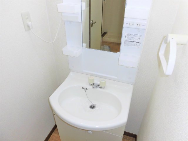 ノーブルFUJII　Bの独立洗面台