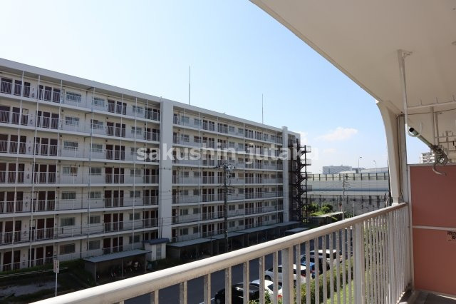 ソフトタウン谷津遊園　４号棟　３階部分の展望
