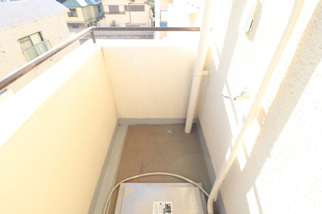 田中マンションのバルコニー