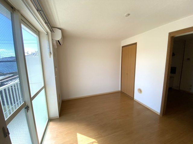 グリーンハイツ下賀茂の居間・リビング