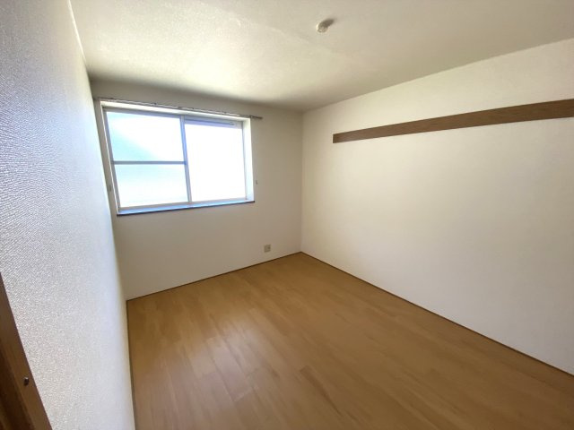 グリーンハイツ下賀茂の洋室