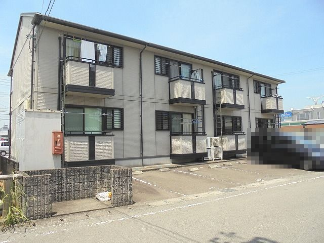 輝パレスの外観|外はこのようになっています