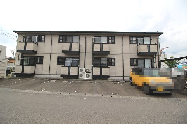 輝パレスの駐車場|駐車場に車を止められます