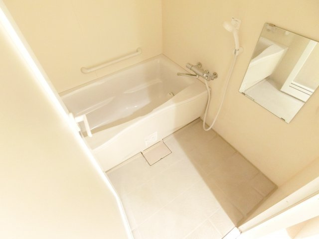 メゾン錦の浴室