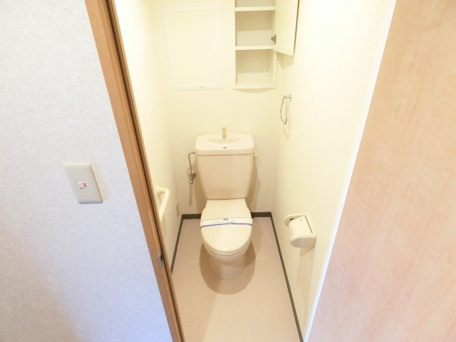 メゾン錦のトイレ