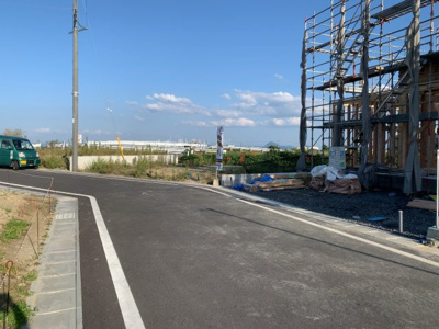 【前面道路含む現地写真】 | 大津市雄琴4丁目9付近　新築戸建