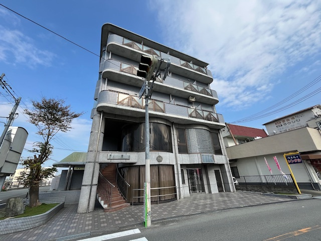 芸大ヒルズの外観