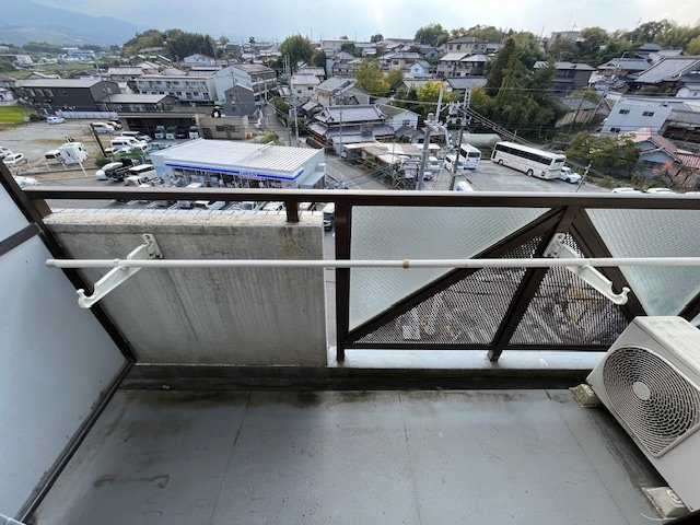 芸大ヒルズのバルコニー
